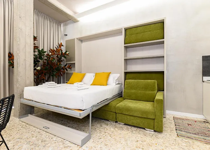 New Modern In Trastevere With Garden *