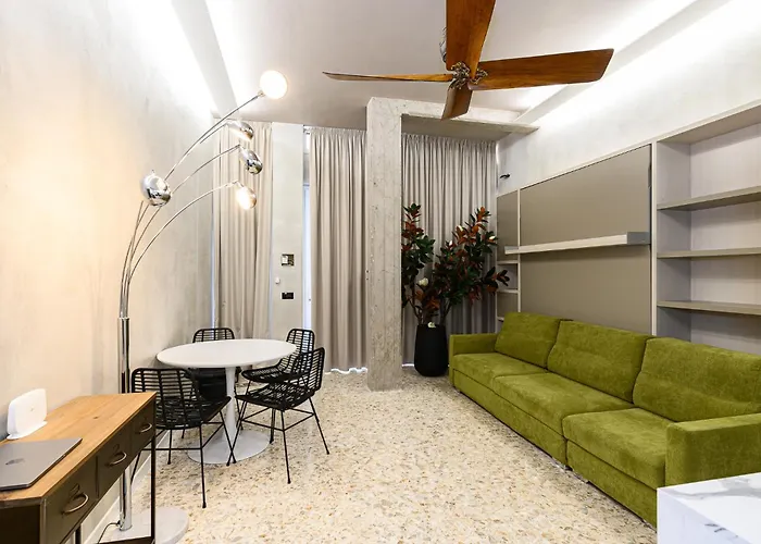 New Modern In Trastevere With Garden * Roma